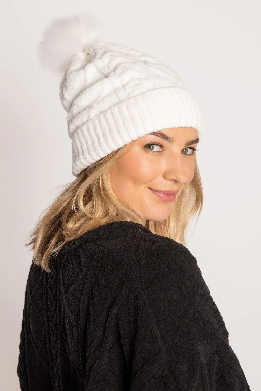 Beanie ivory Side.