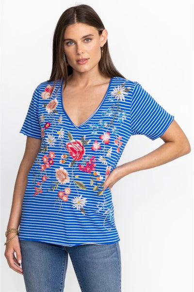 Catalina Everyday Tee Front with hand on Hip.