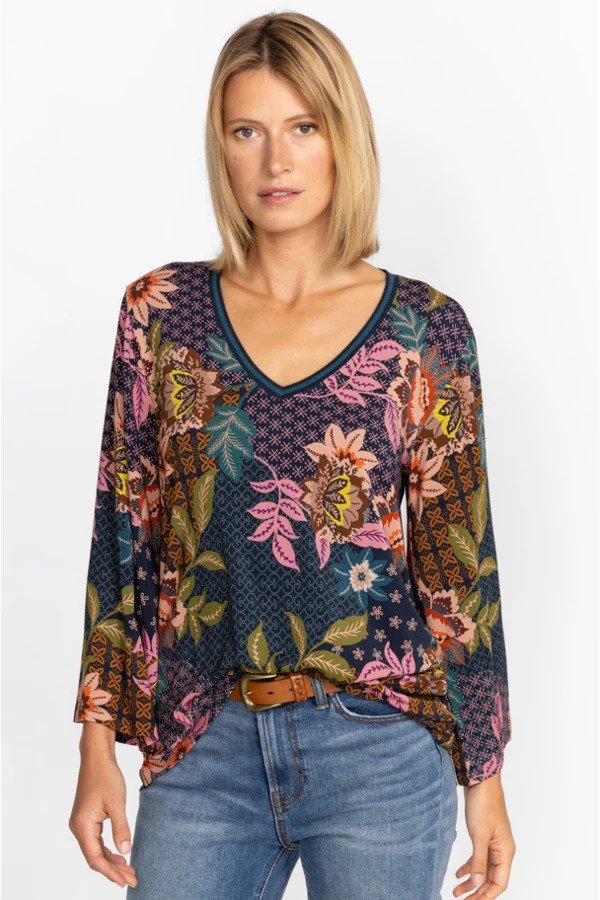 Delfino V-neck Kimono Sleeve Tee Front Tucked in.