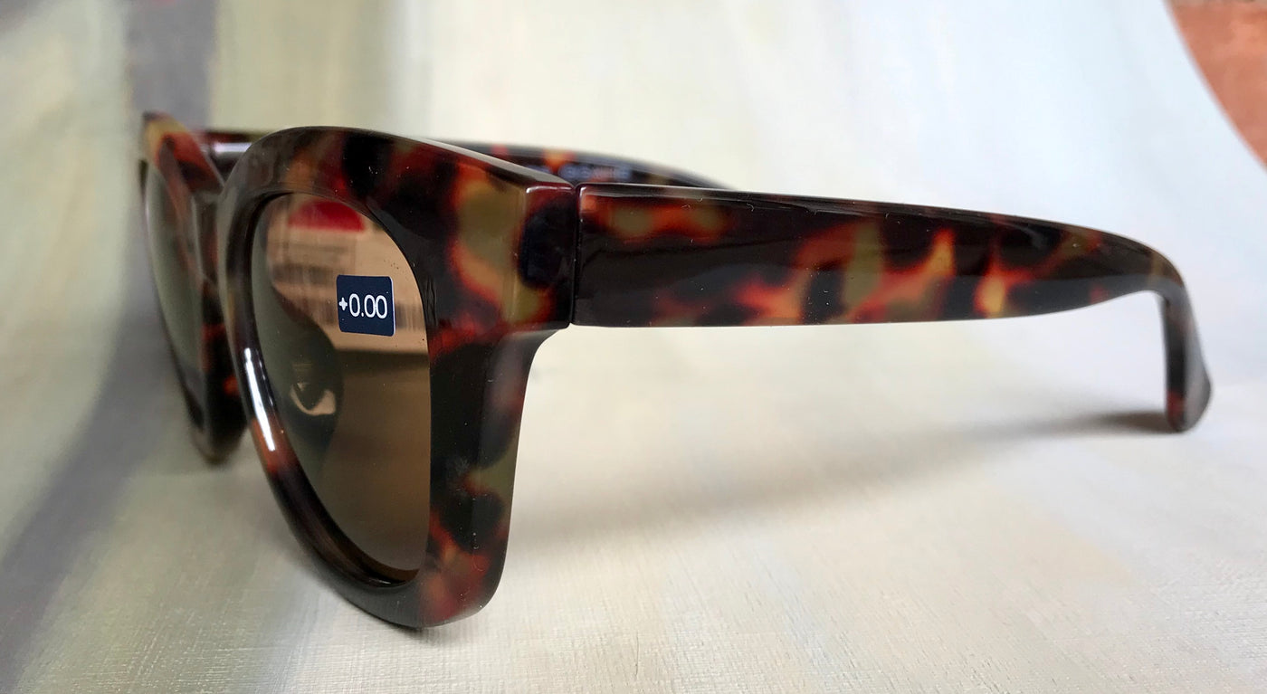 Peepers Center Stage Sunglasses